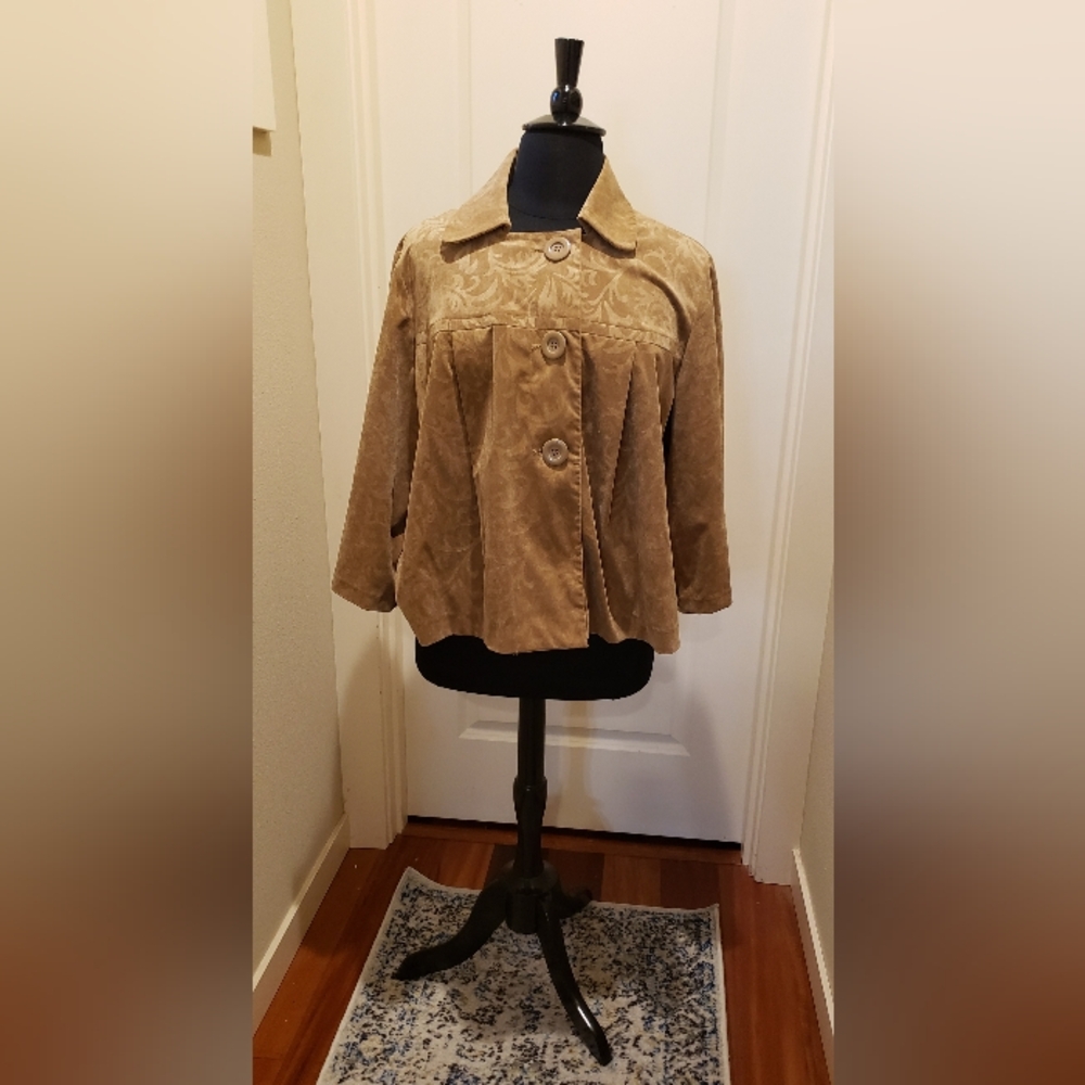 Chic RQT Tan Women's Carved Courdery Cape Jacket